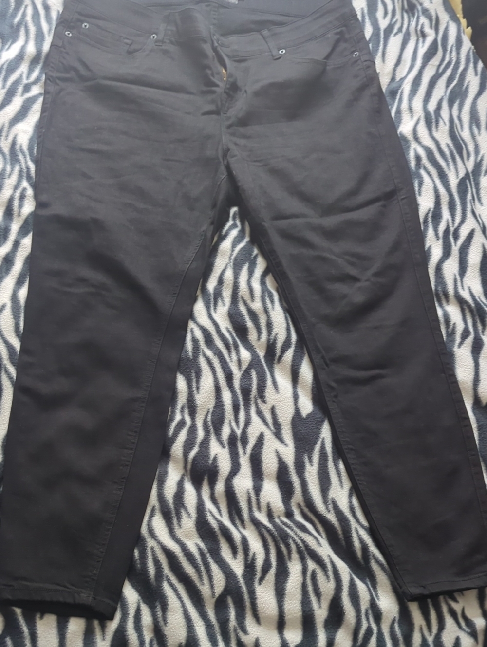 Torrid Women’s Black Stretch Jeans - Classic Slim Fit Short Length